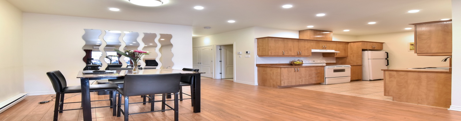Apartment in Longueuil (Saint-Hubert) – photo 11