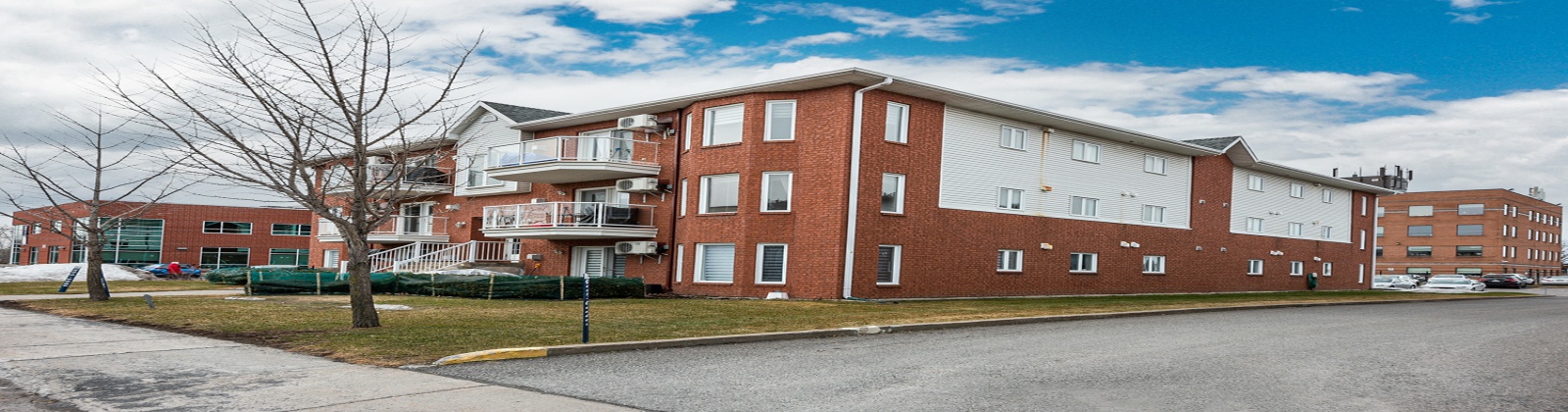 Condo for sale in Saint-Hubert – photo 1