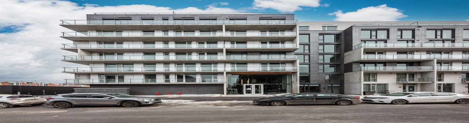 Condo for sale in St-Laurent – photo 1